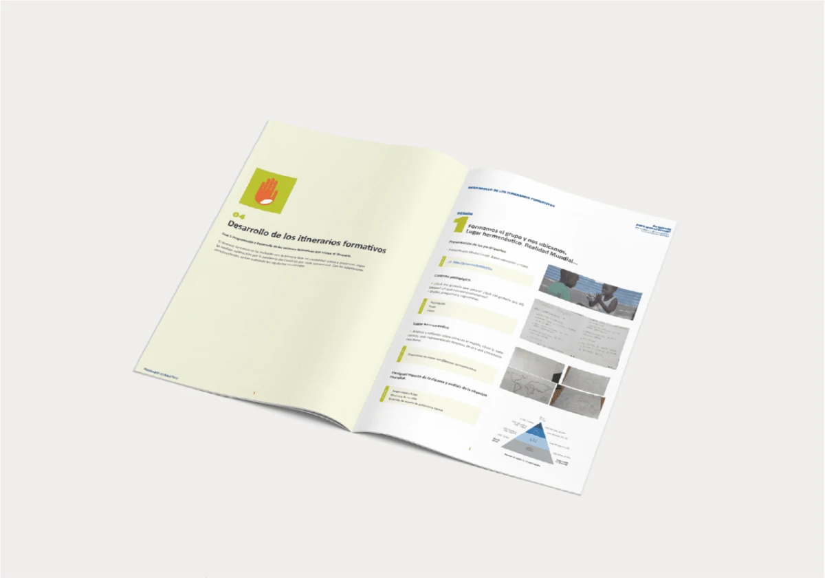 Manual editorial para Madre Coraje con identidad visual e iconografía.