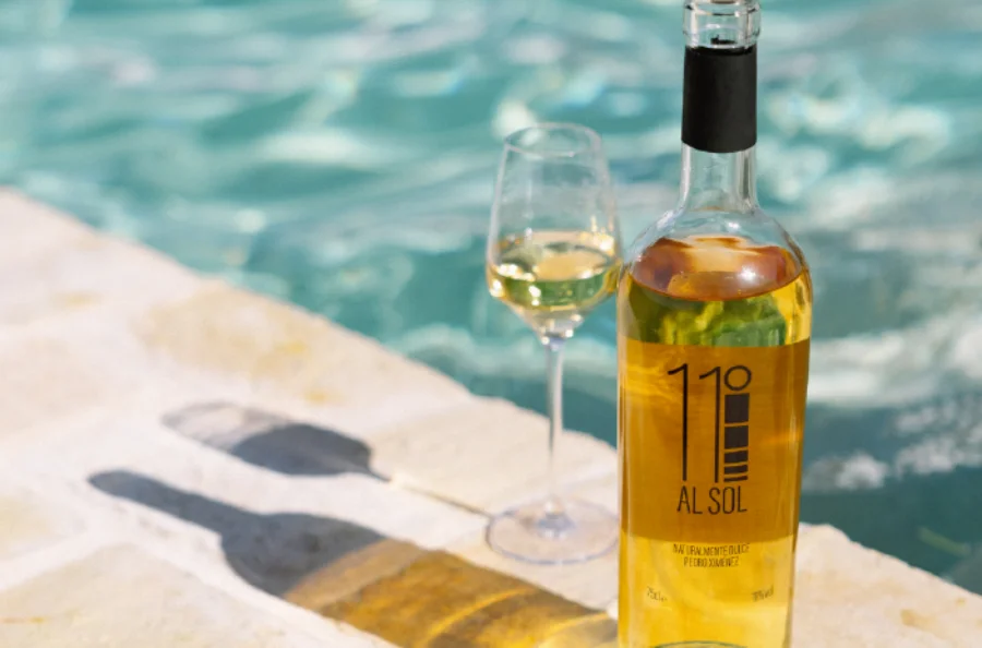 Diseño e identidad visual para un nuevo Pedro Ximénez moderno y sostenible